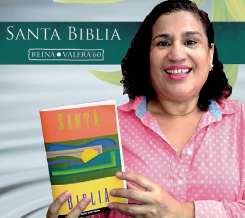 Marlene holding bible spanish bible project